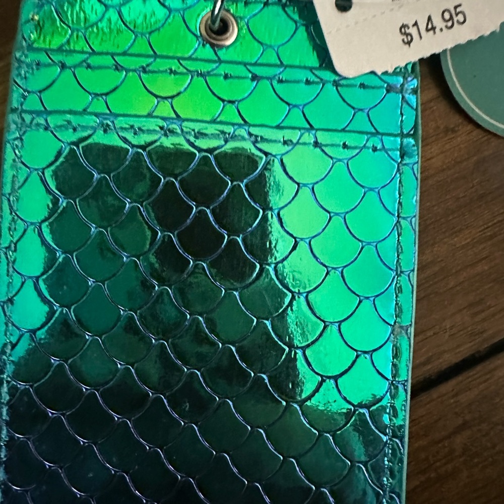 NEW BBW (4) PC MERMAID IRREDESANT LANYARD WALLET & BAG LIP GLOSS etc - Picture 5 of 14